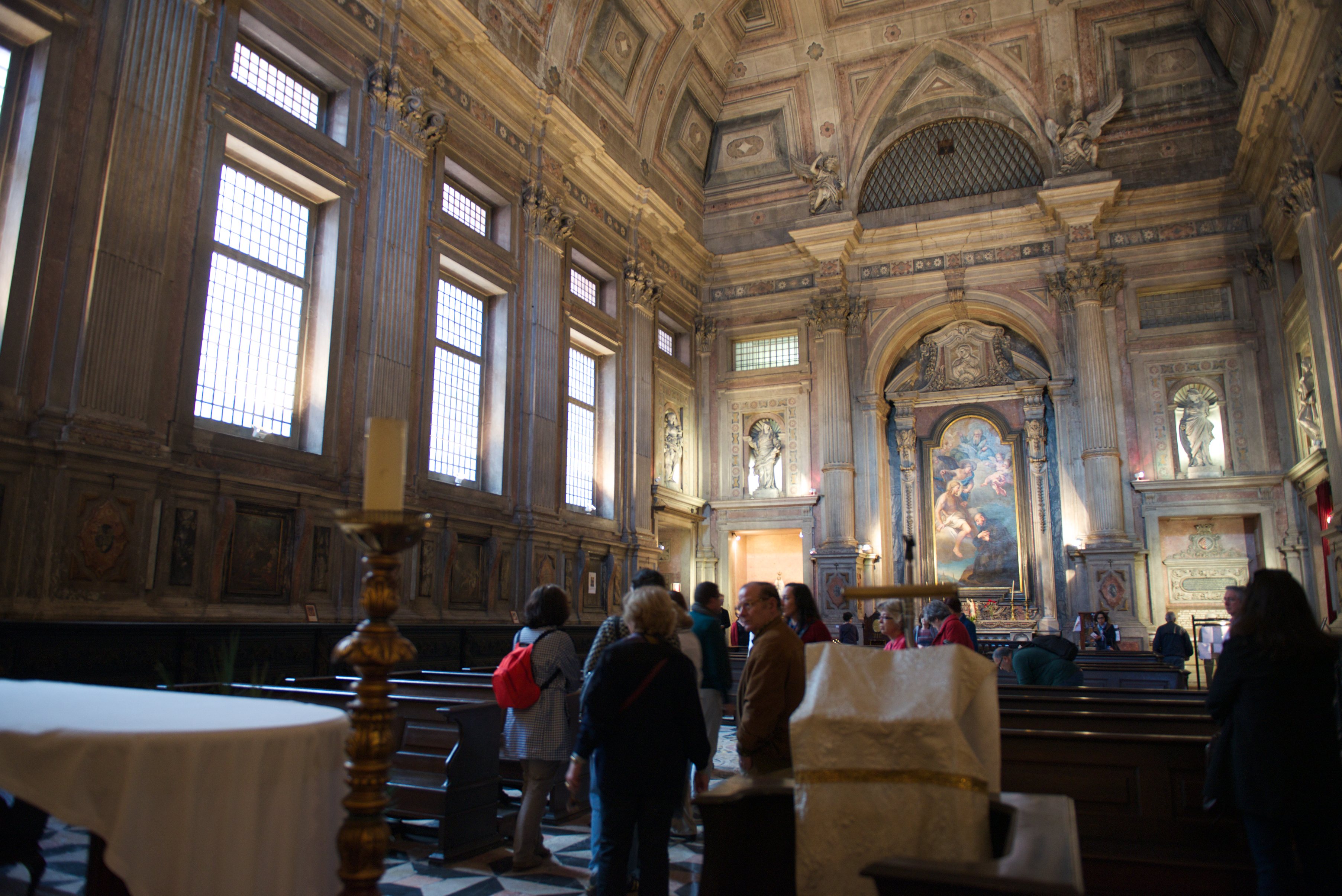 Sacristia da Igreja de Sto Antão-o-Novo: de Lisboa para o mundo.
