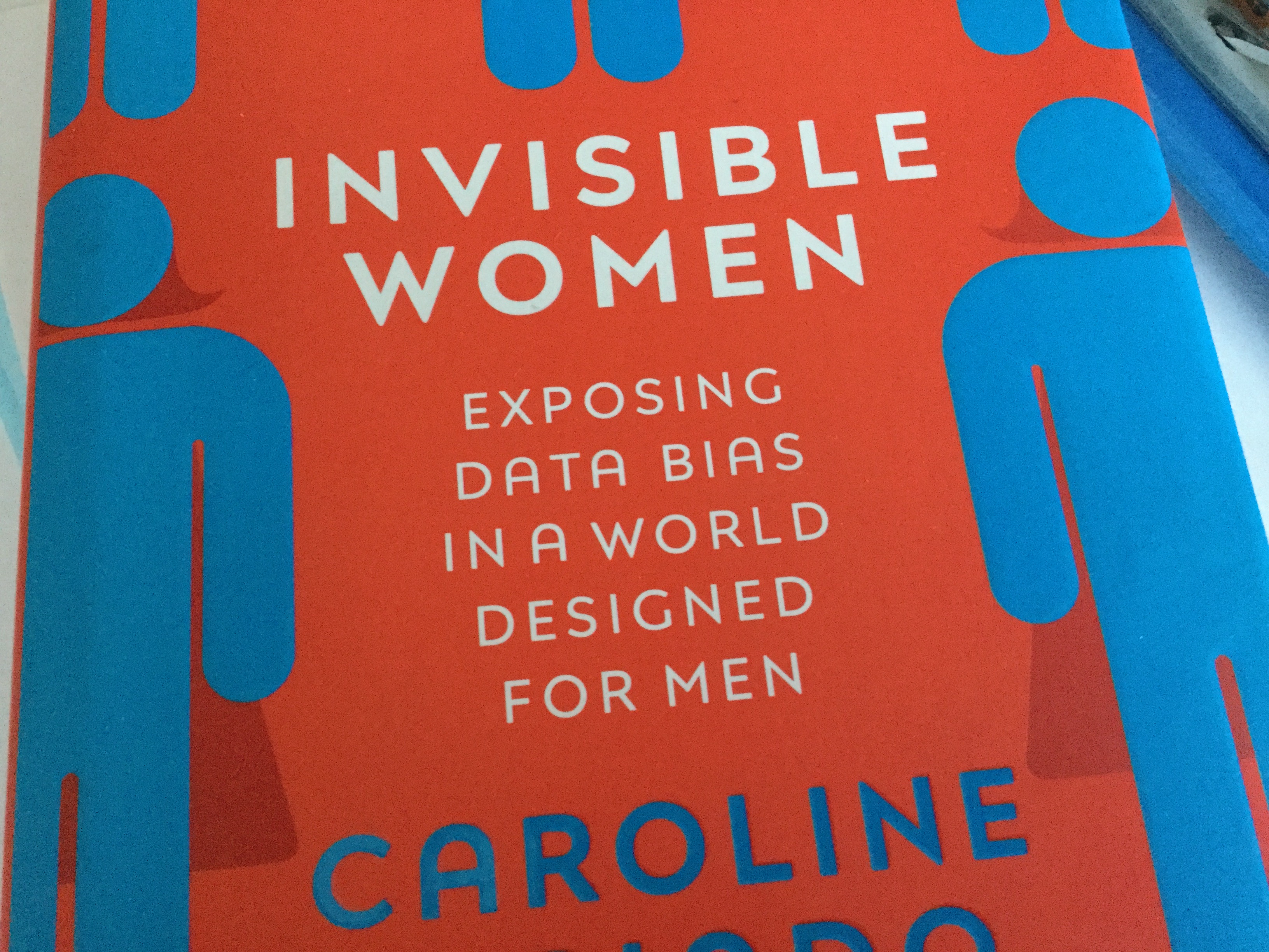 Há falta de vozes femininas, e excesso de vozes masculinas, no debate público (parte 1)