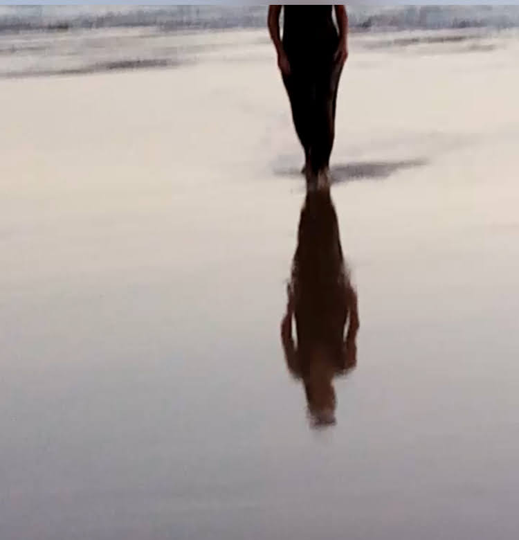 A ansiedade através do espelho. Zoom is not a sexy thing.