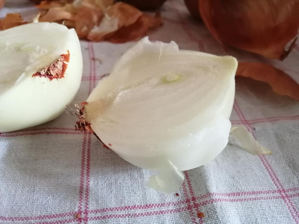 Descascar uma cebola para chegar ao trauma